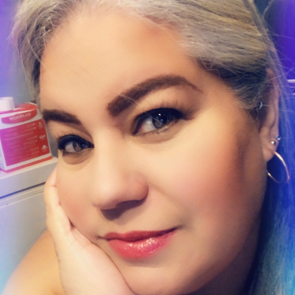 Meet your Posher, Julisa